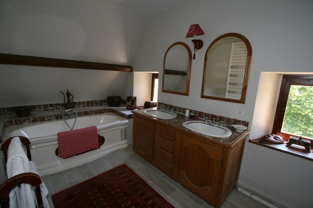 Photo of Bathroom in Sarlat-la-Caneda