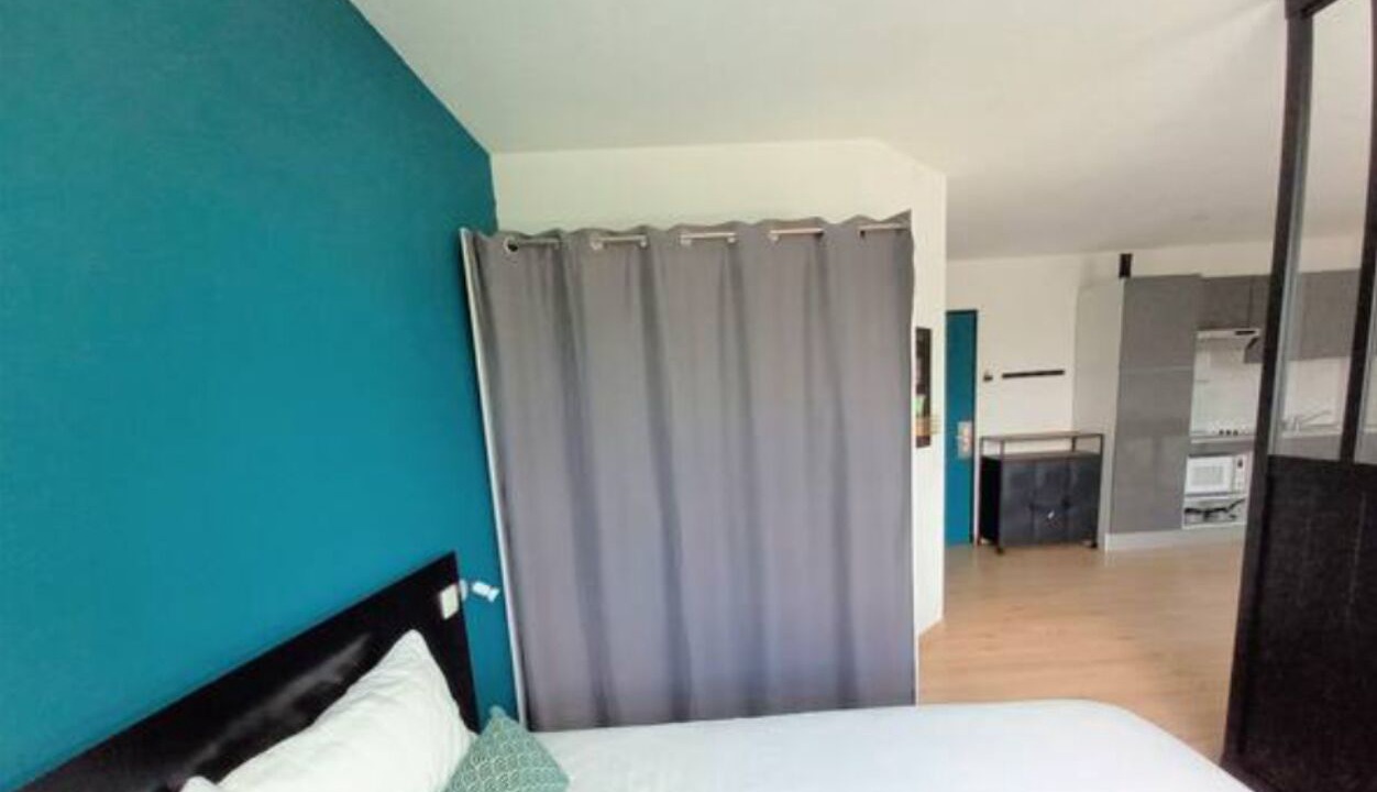 Photo of Bedroom in Chasseneuil-du-Poitou