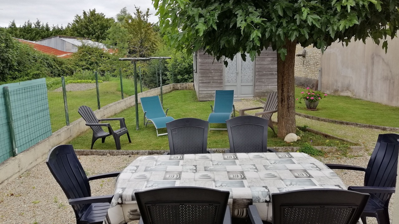 Photo of Outdoor in Saint-Hilaire-la-Palud