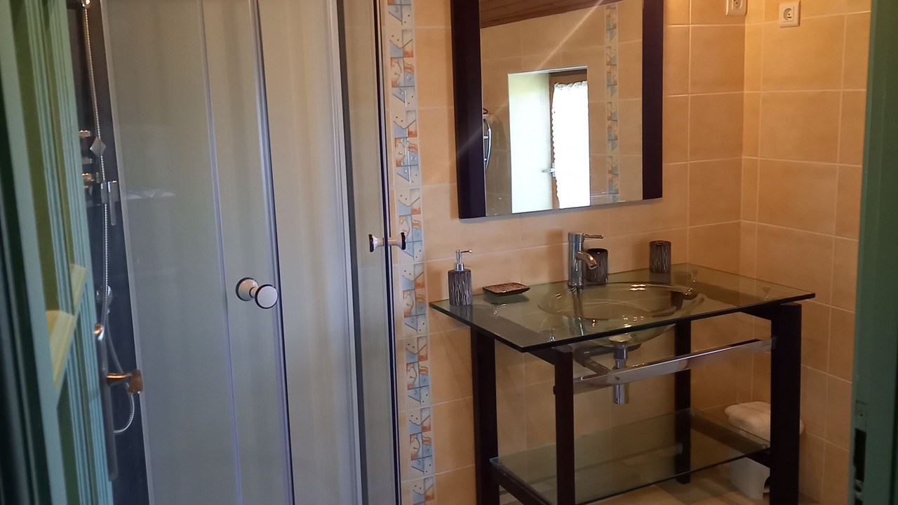 Photo of Bathroom in Puyguilhem