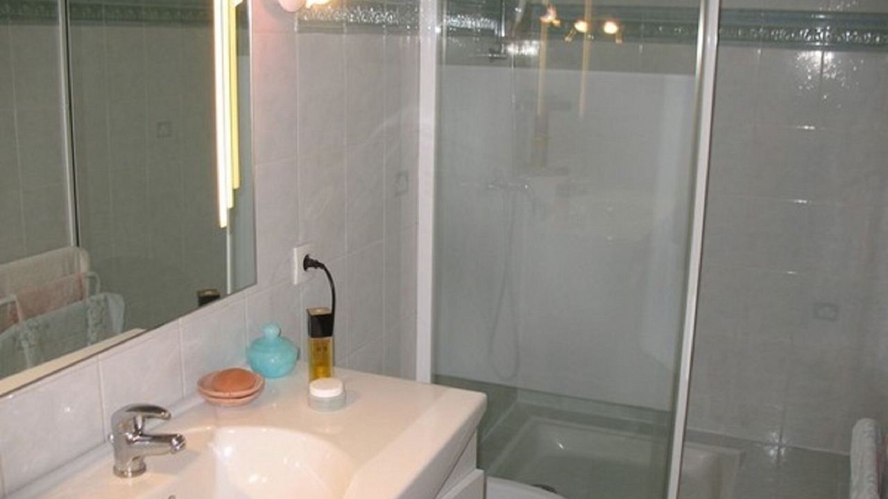Photo of Bathroom in Bayonne