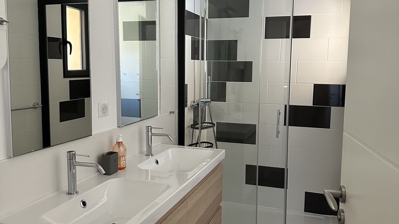Photo of Bathroom in Toulon - Hyeres