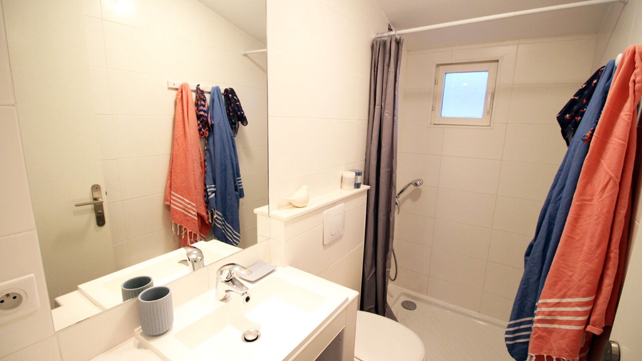Photo of Bathroom in La Flotte