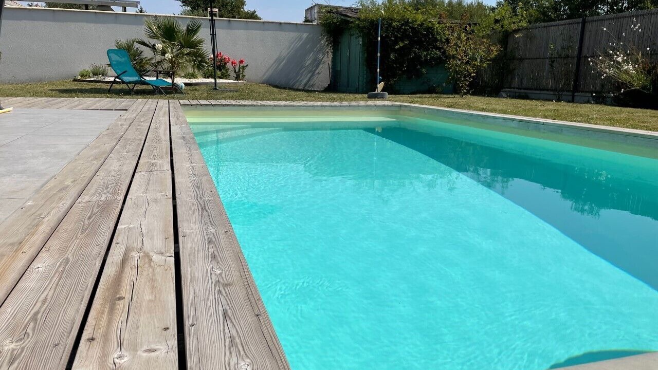 Photo of Outdoor in Ambares-et-Lagrave