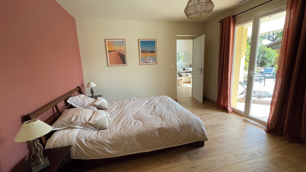 Photo of Bedroom in La Teste-de-Buch