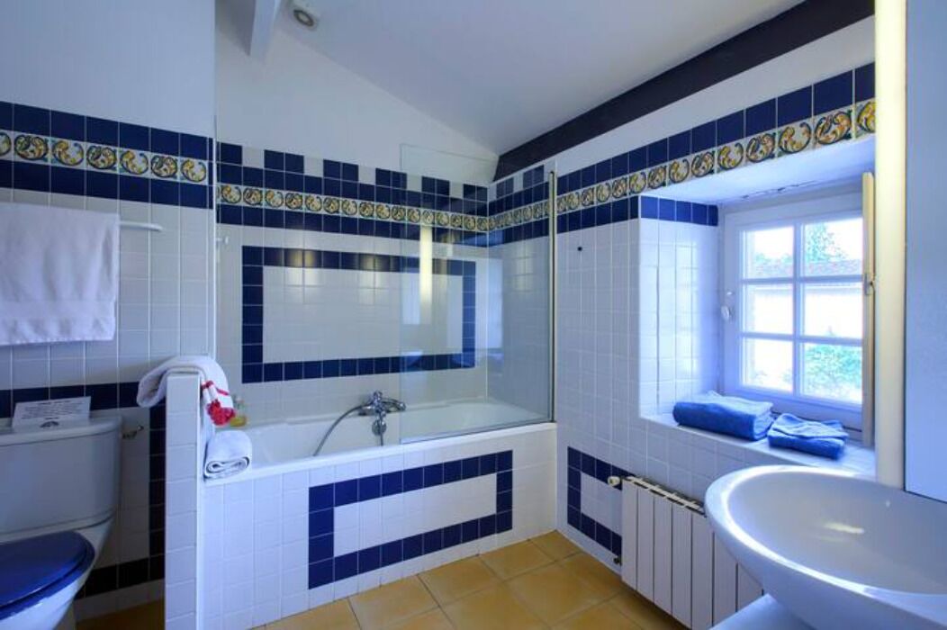 Photo of Bathroom in Saint-Leon