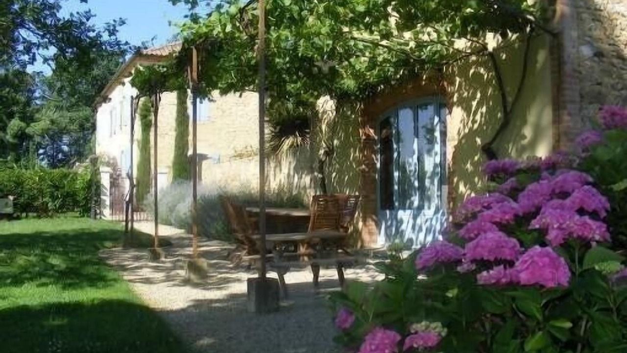 Photo of Outdoor in Miramont-Sensacq