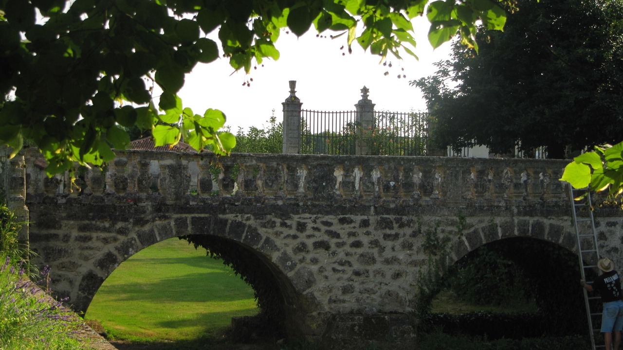 Photo of Outdoor in Champagne-et-Fontaine