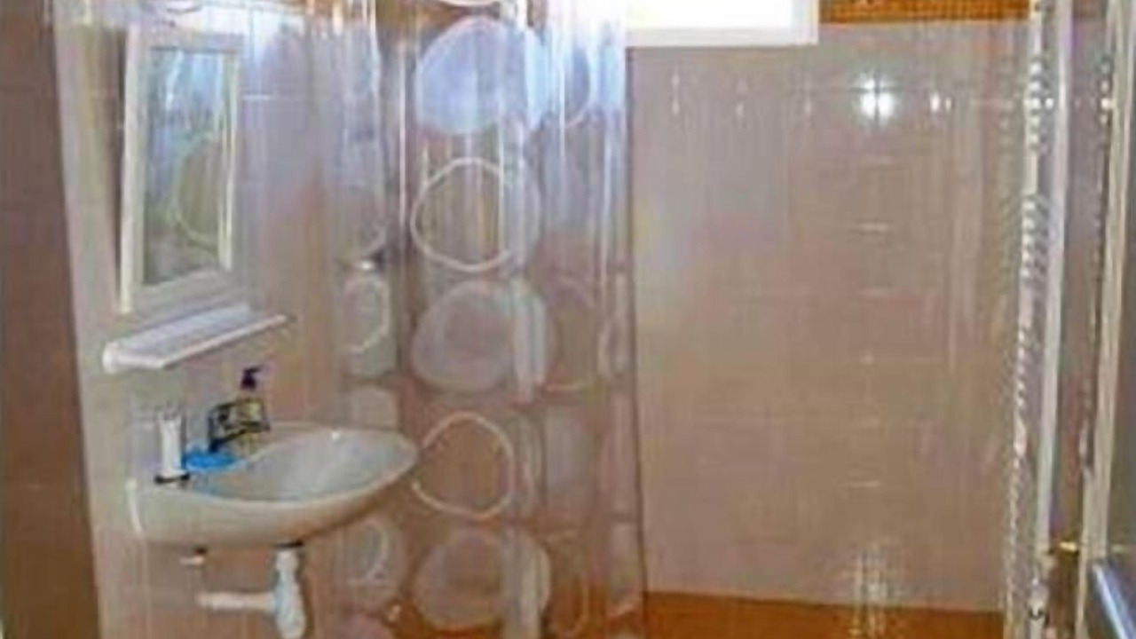 Photo of Bathroom in Saint-Hilaire-de-Villefranche