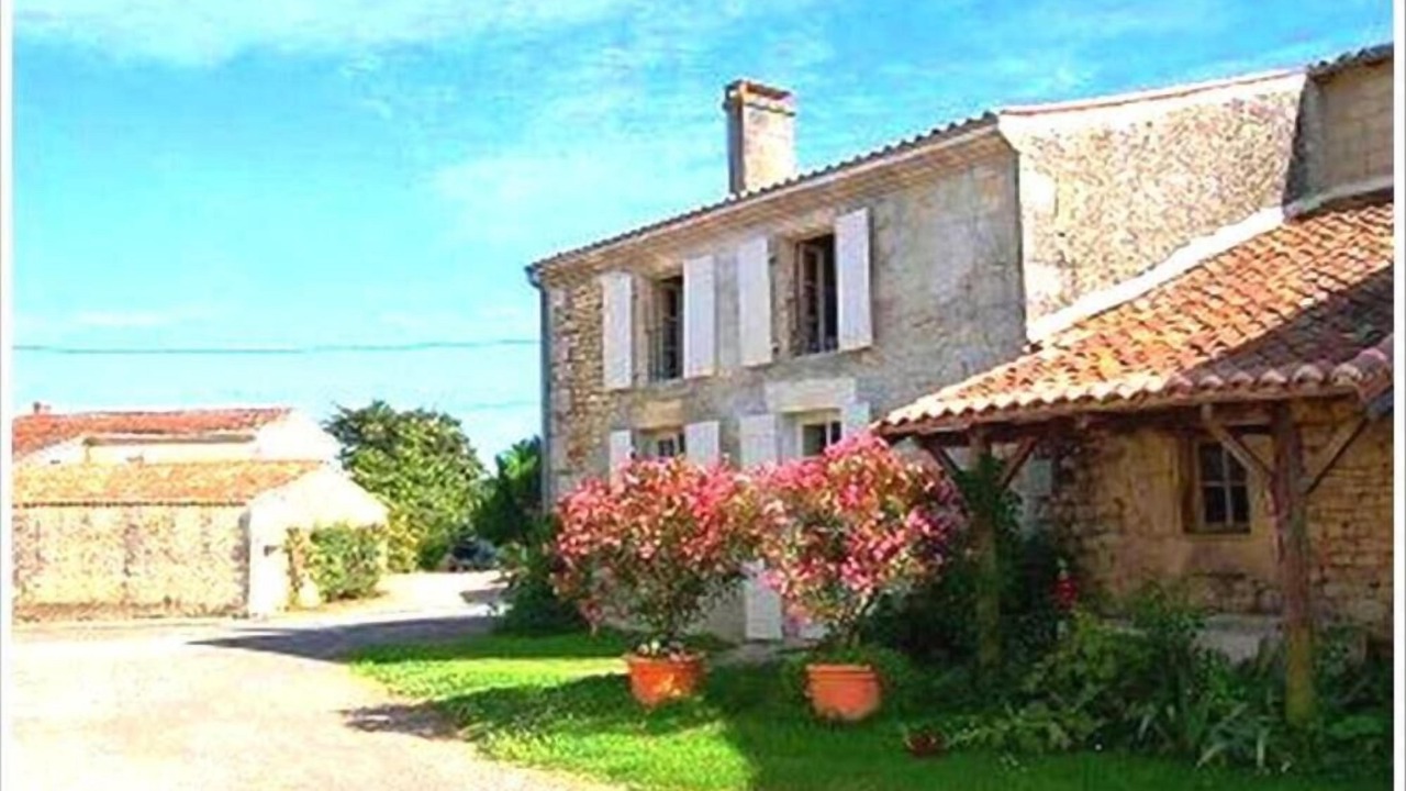 Photo of Others in Saint-Hilaire-de-Villefranche