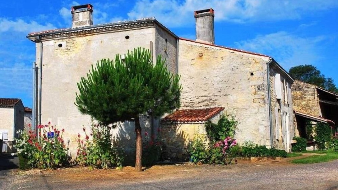 Photo of Outdoor in Saint-Hilaire-de-Villefranche