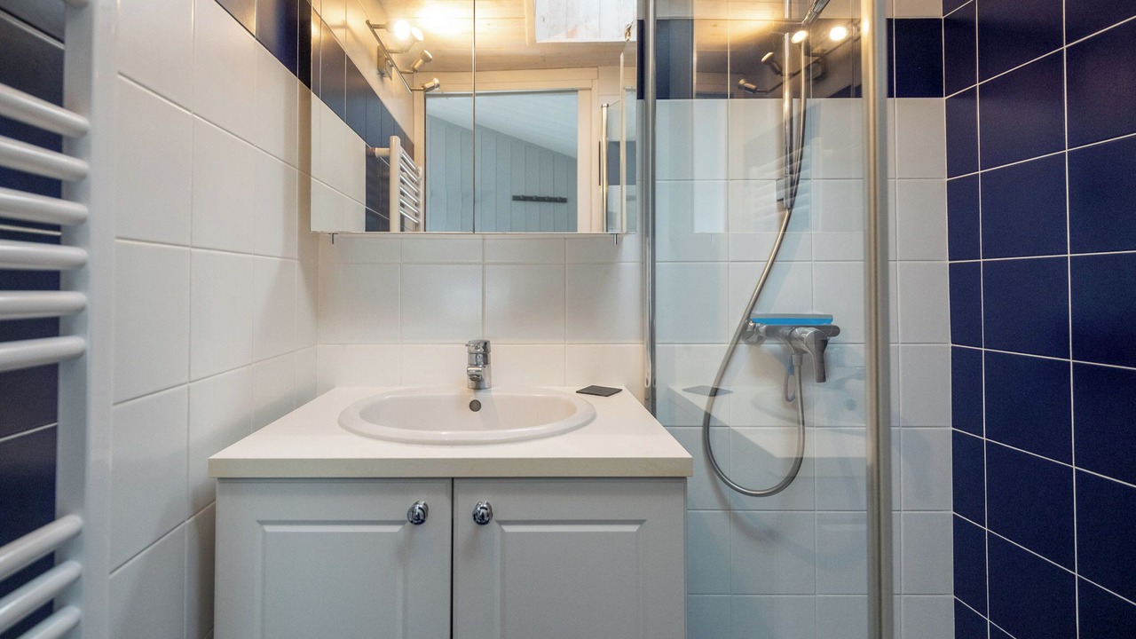 Photo of Bathroom in La Flotte