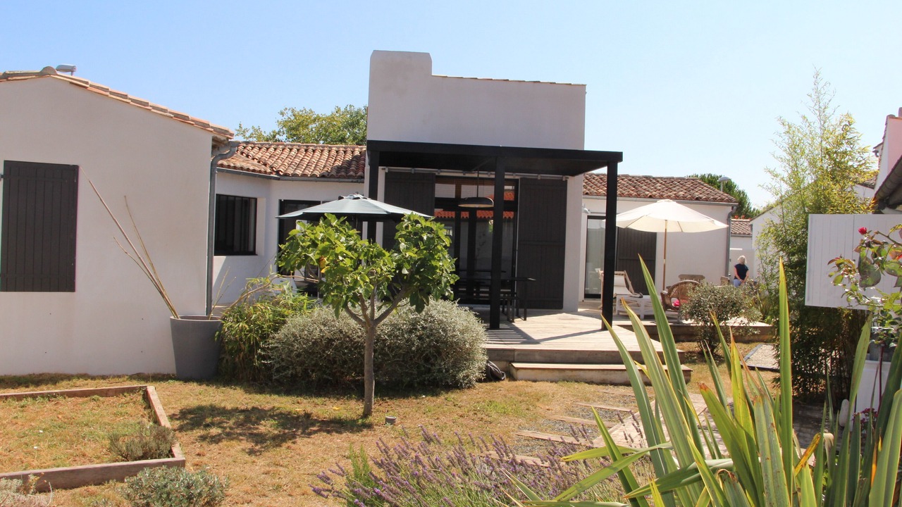 Photo of Patio Balcony in Les Portes-en-Re