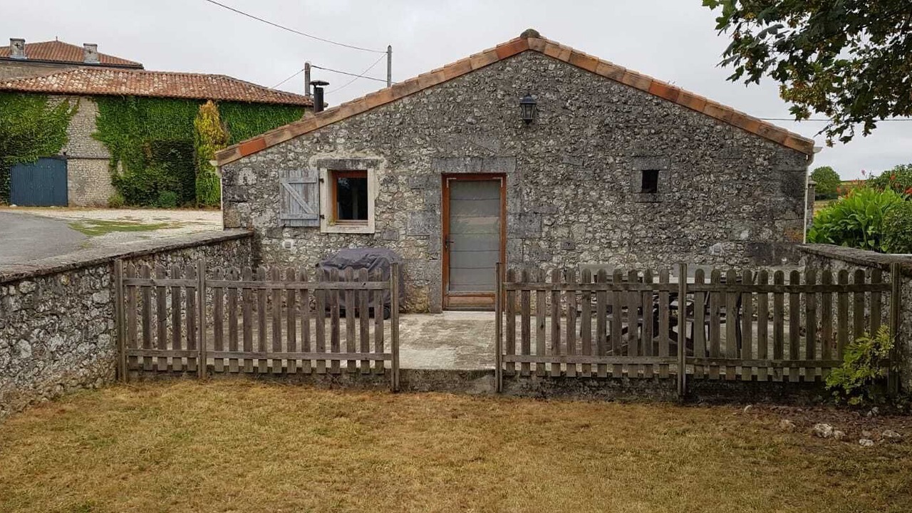 Photo of Outdoor in Bessac