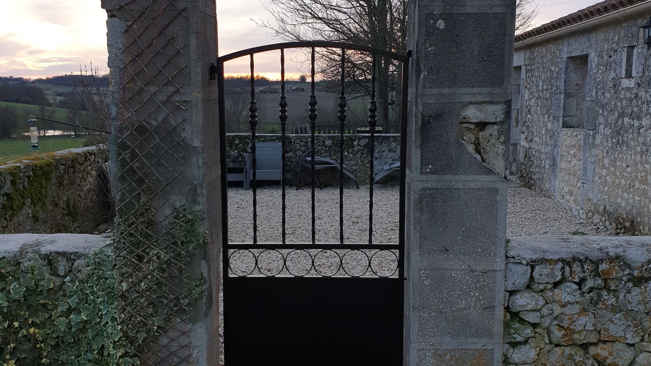 Photo of Outdoor in Bessac