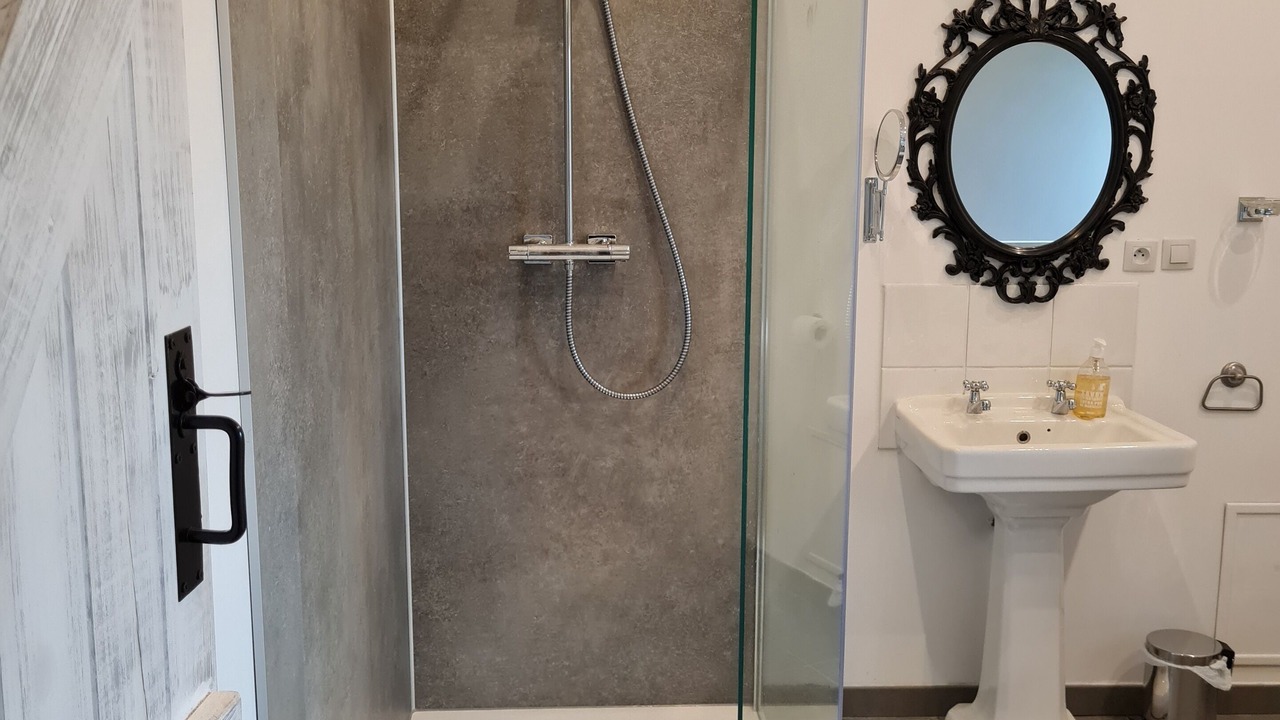 Photo of Bathroom in Bessac