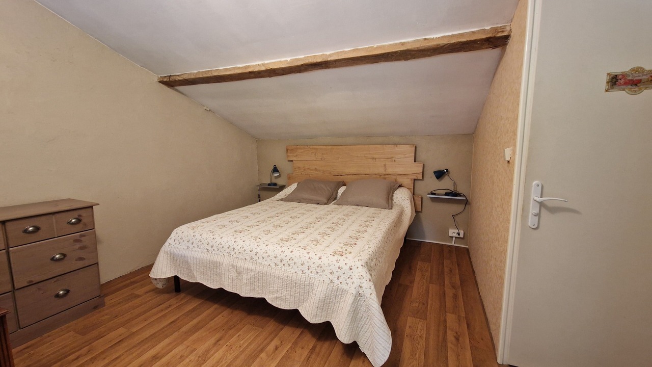 Photo of Bedroom in Rouille