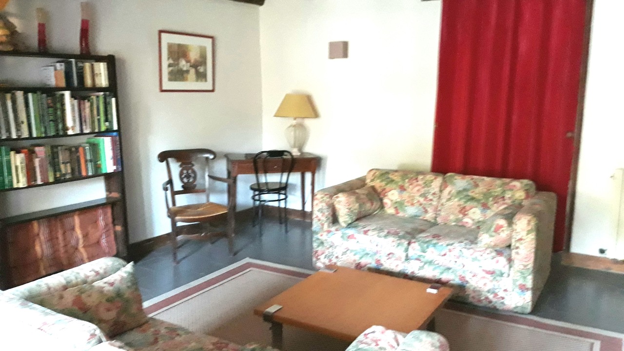 Photo of Livingroom in Eglise-Neuve-de-Vergt