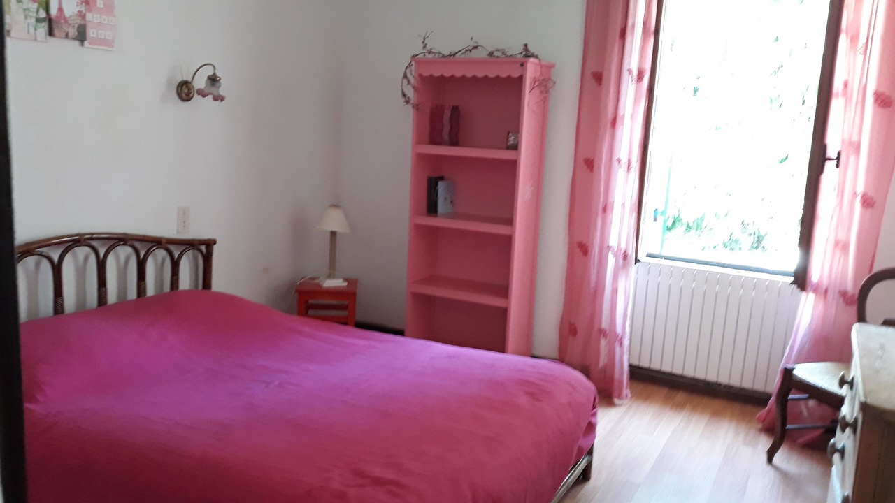 Photo of Bedroom in Eglise-Neuve-de-Vergt