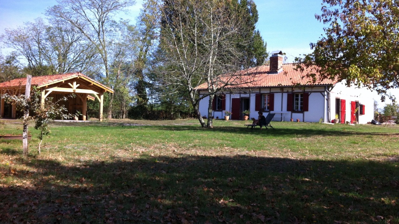 Photo of Outdoor in Lue
