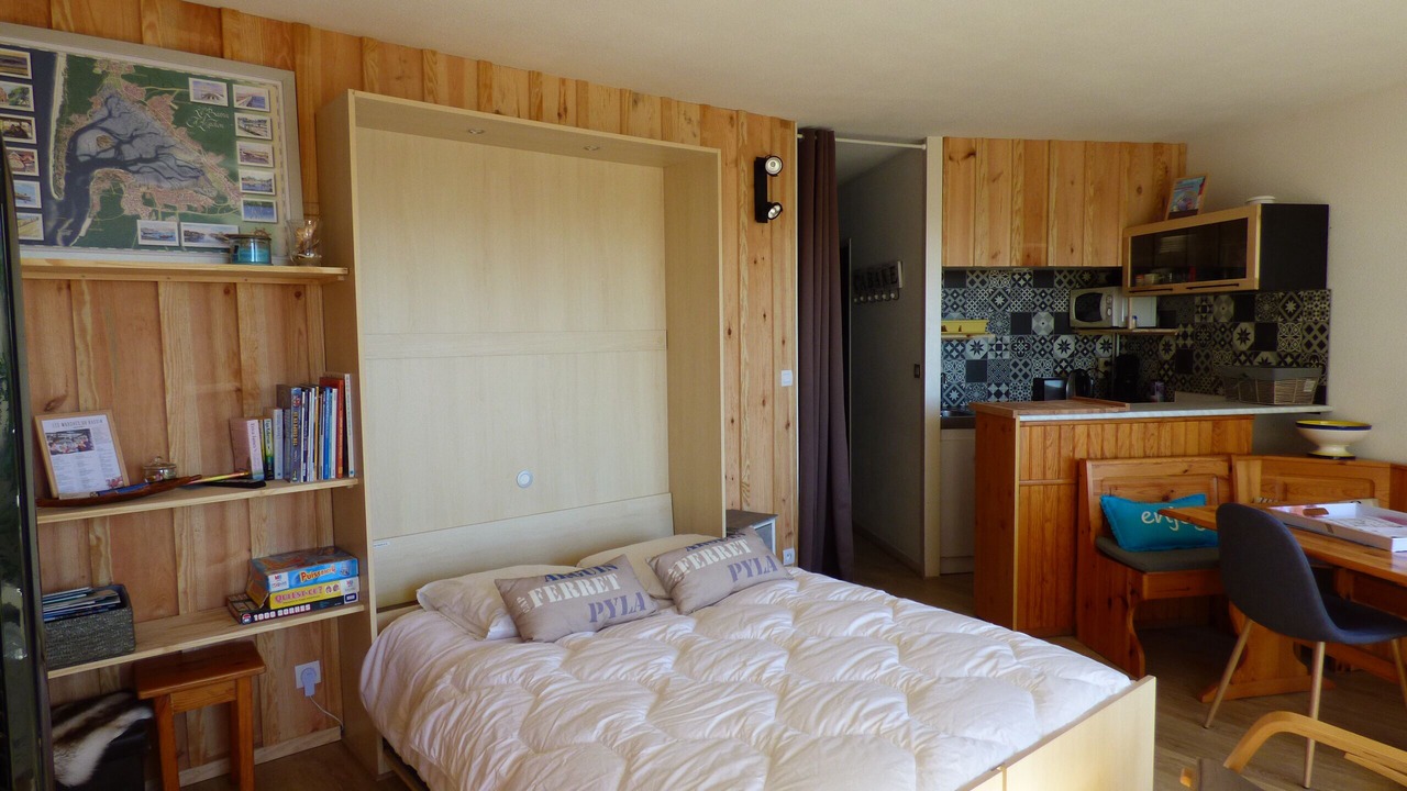 Photo of Bedroom in Lanton