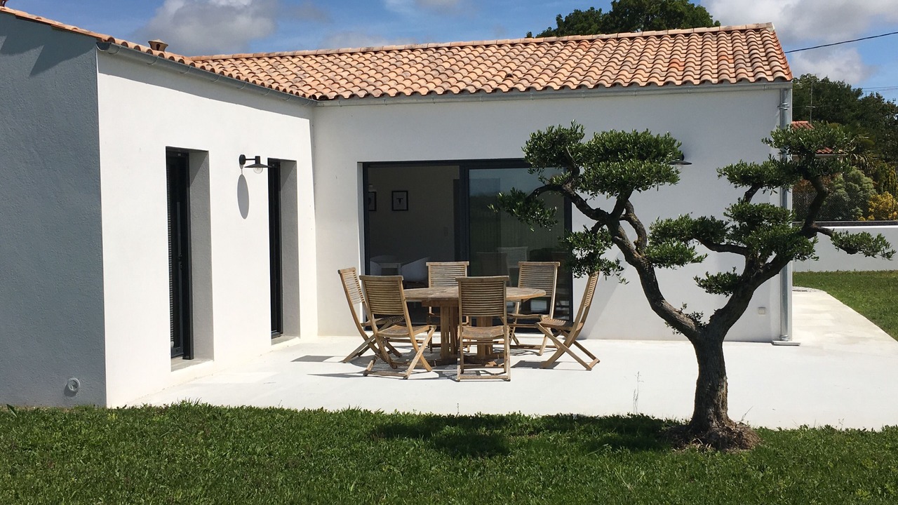 Photo of Outdoor in Yves