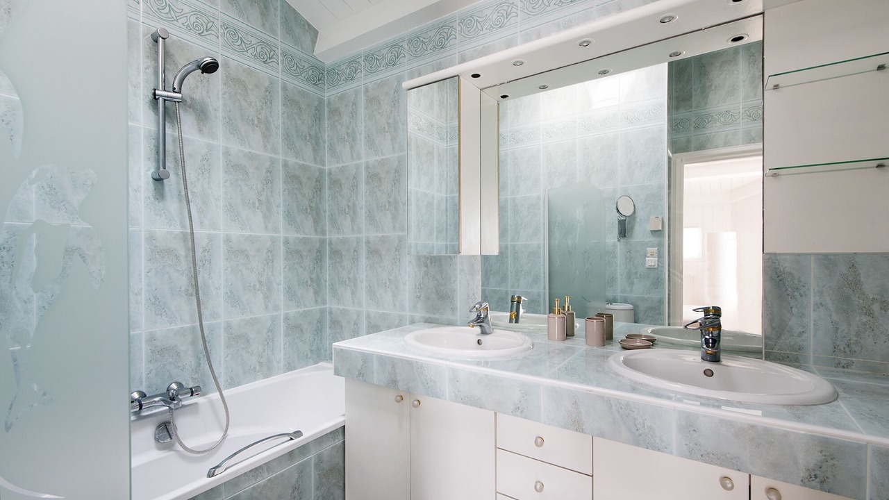 Photo of Bathroom in Le Bois-Plage-en-Re