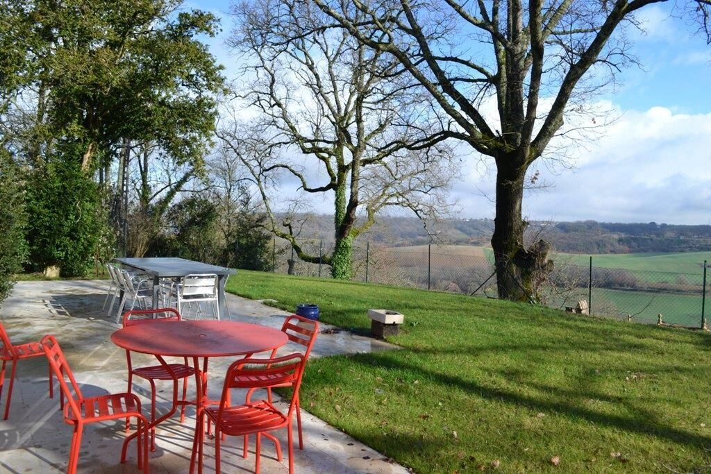 Photo of Outdoor in Monbalen