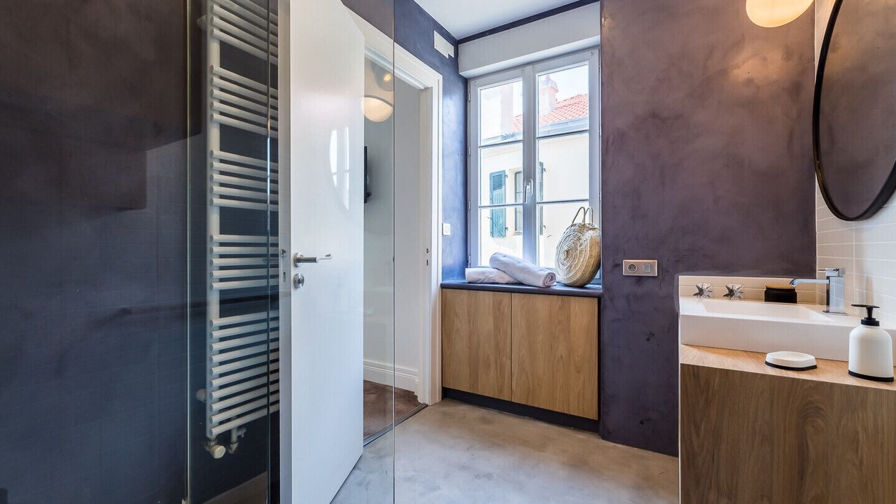 Photo of Bathroom in Biarritz City Centre