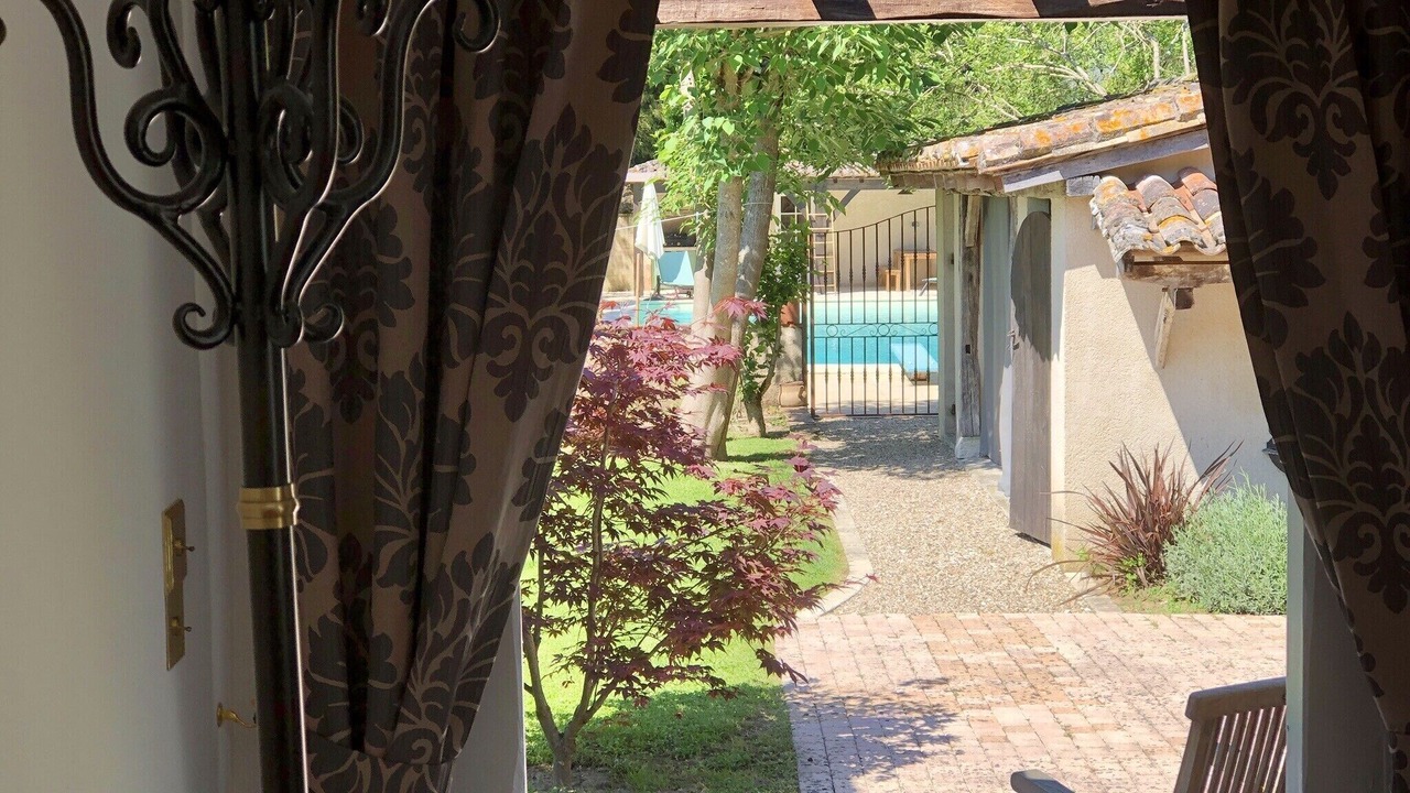 Photo of Patio Balcony in Velines