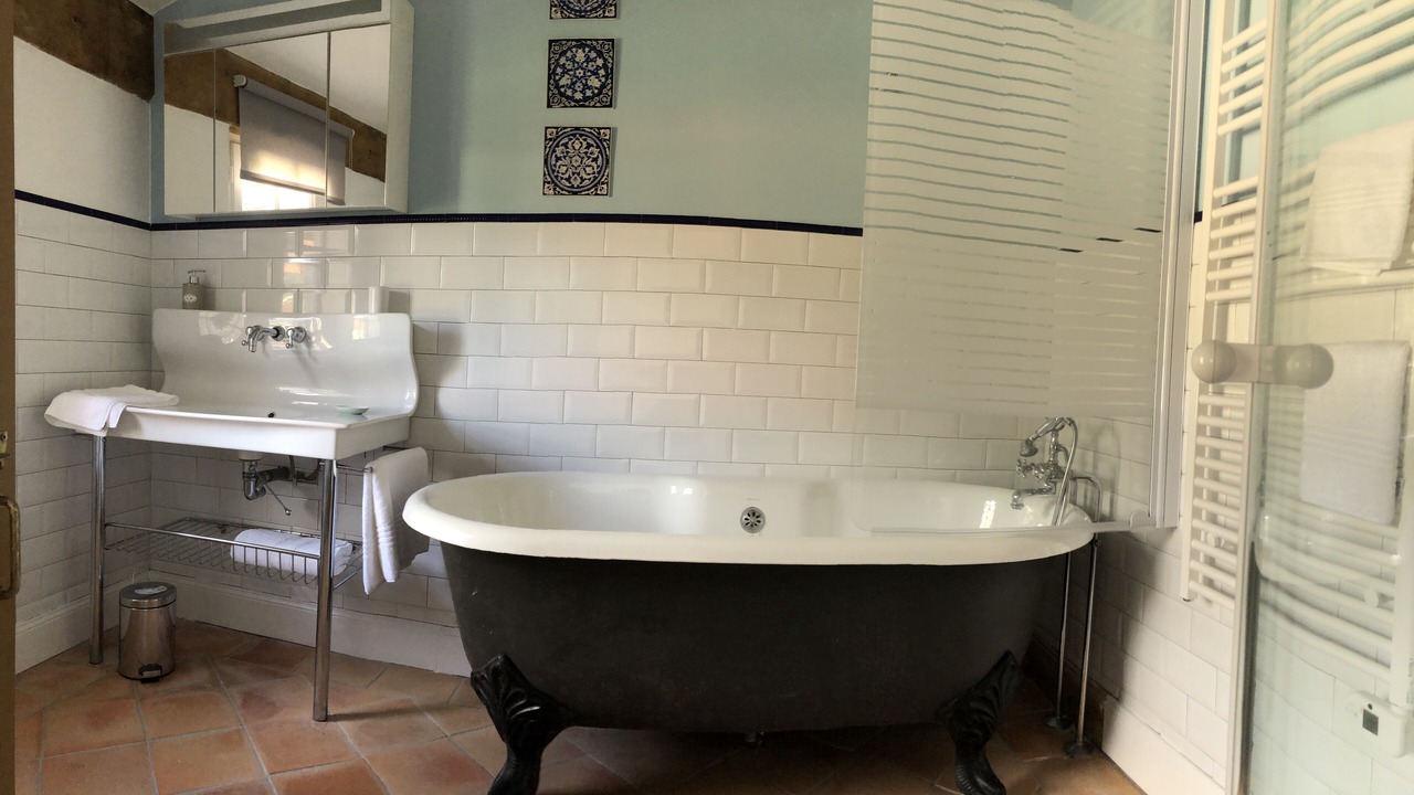 Photo of Bathroom in Velines