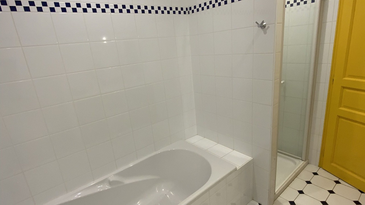 Photo of Bathroom in La Roque-Gageac