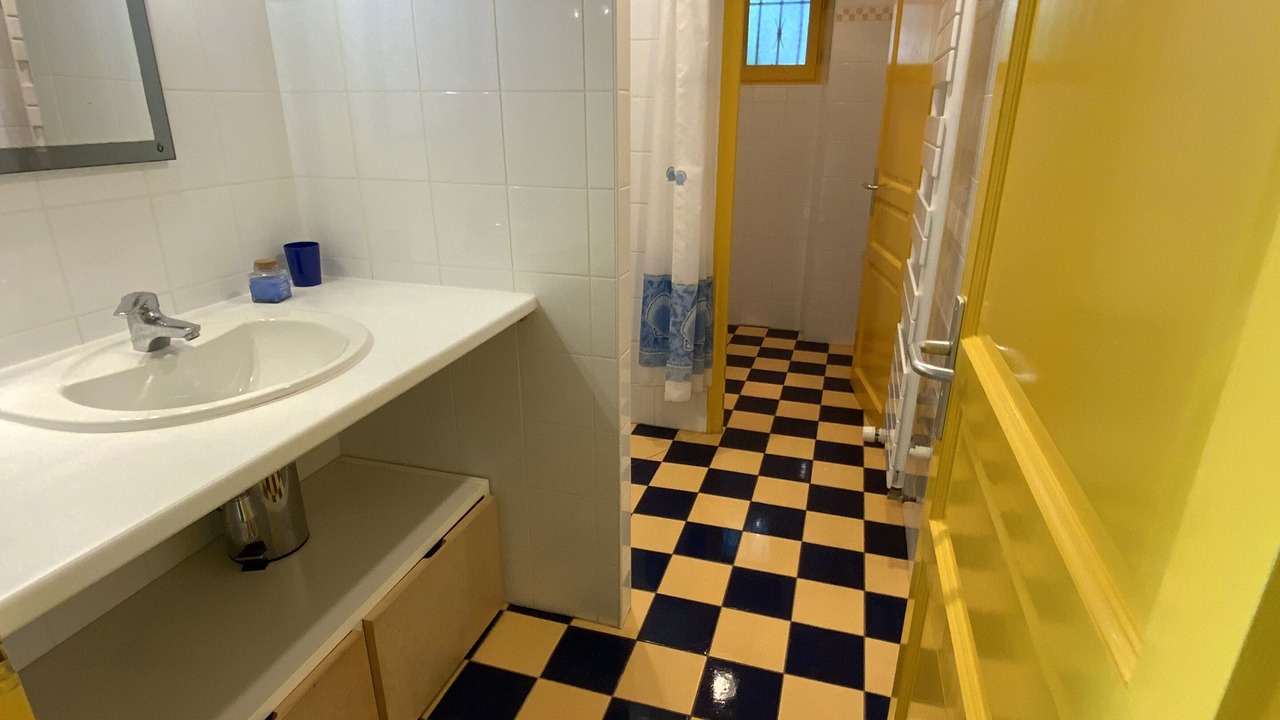 Photo of Bathroom in La Roque-Gageac