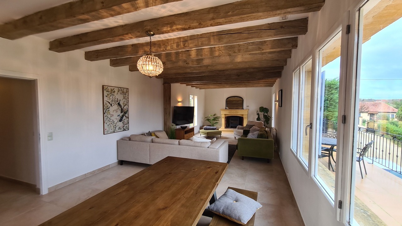 Photo of Livingroom in Cenac-et-Saint-Julien