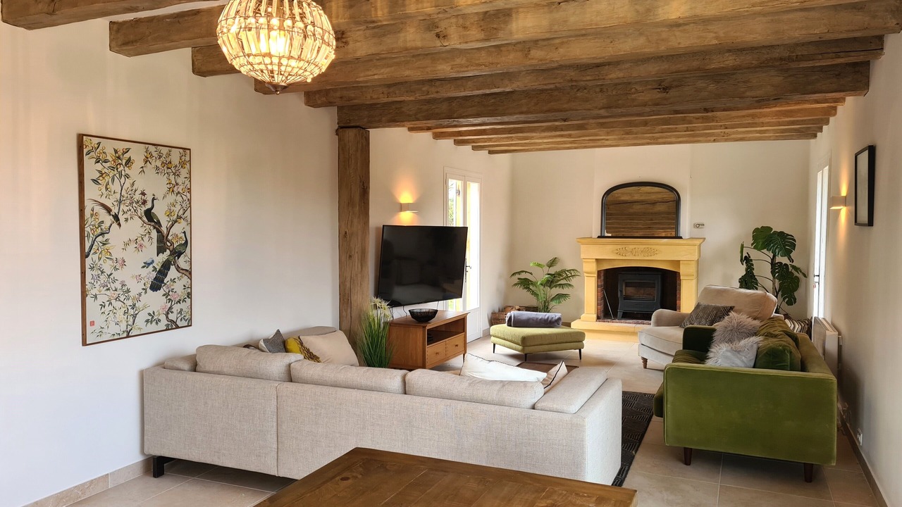 Photo of Livingroom in Cenac-et-Saint-Julien
