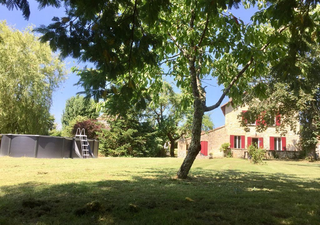 Photo of Outdoor in Puyguilhem
