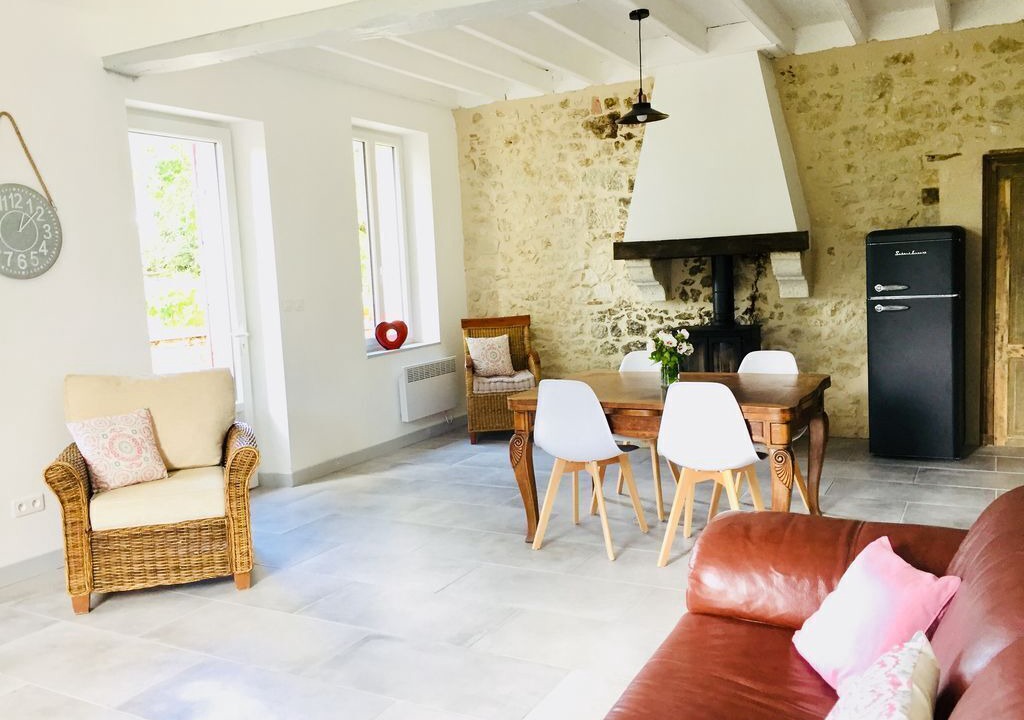 Photo of Livingroom in Puyguilhem