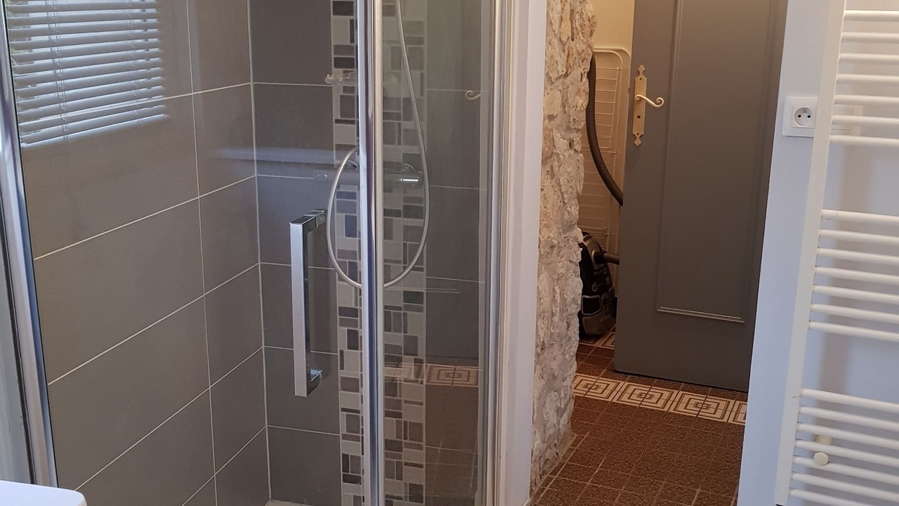 Photo of Bathroom in Chasseneuil-du-Poitou