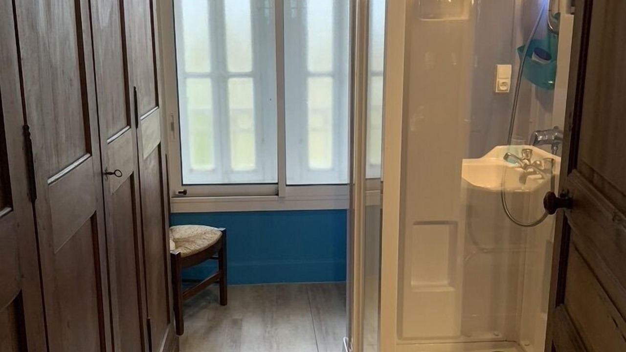 Photo of Bathroom in Bretagne-de-Marsan