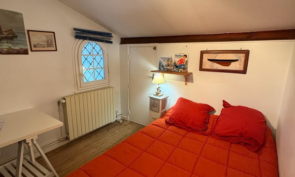 Photo of Bedroom in La Teste-de-Buch