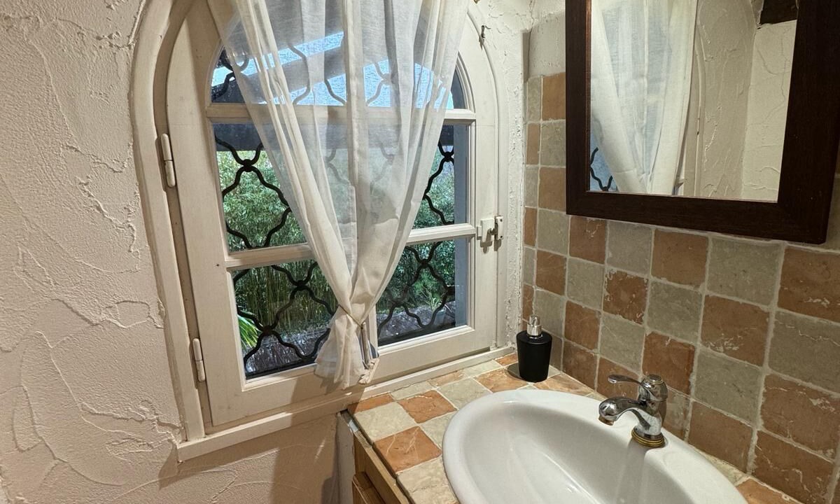 Photo of Bathroom in La Teste-de-Buch