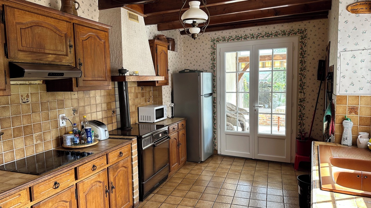 Photo of Kitchen in Saint-Martin-de-Fressengeas