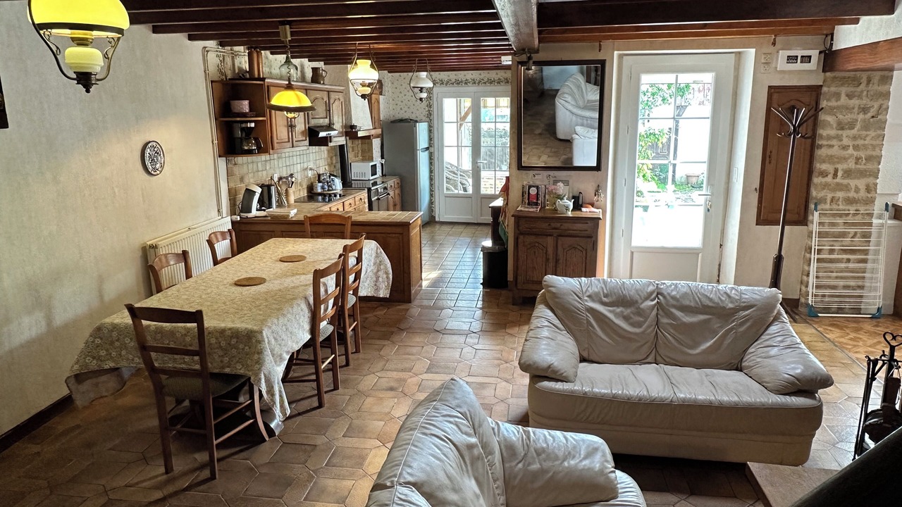 Photo of Livingroom in Saint-Martin-de-Fressengeas