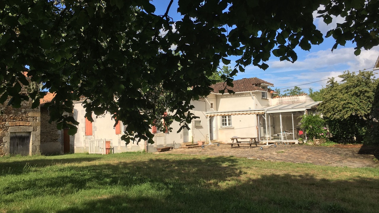 Photo of Outdoor in Saint-Martin-de-Fressengeas