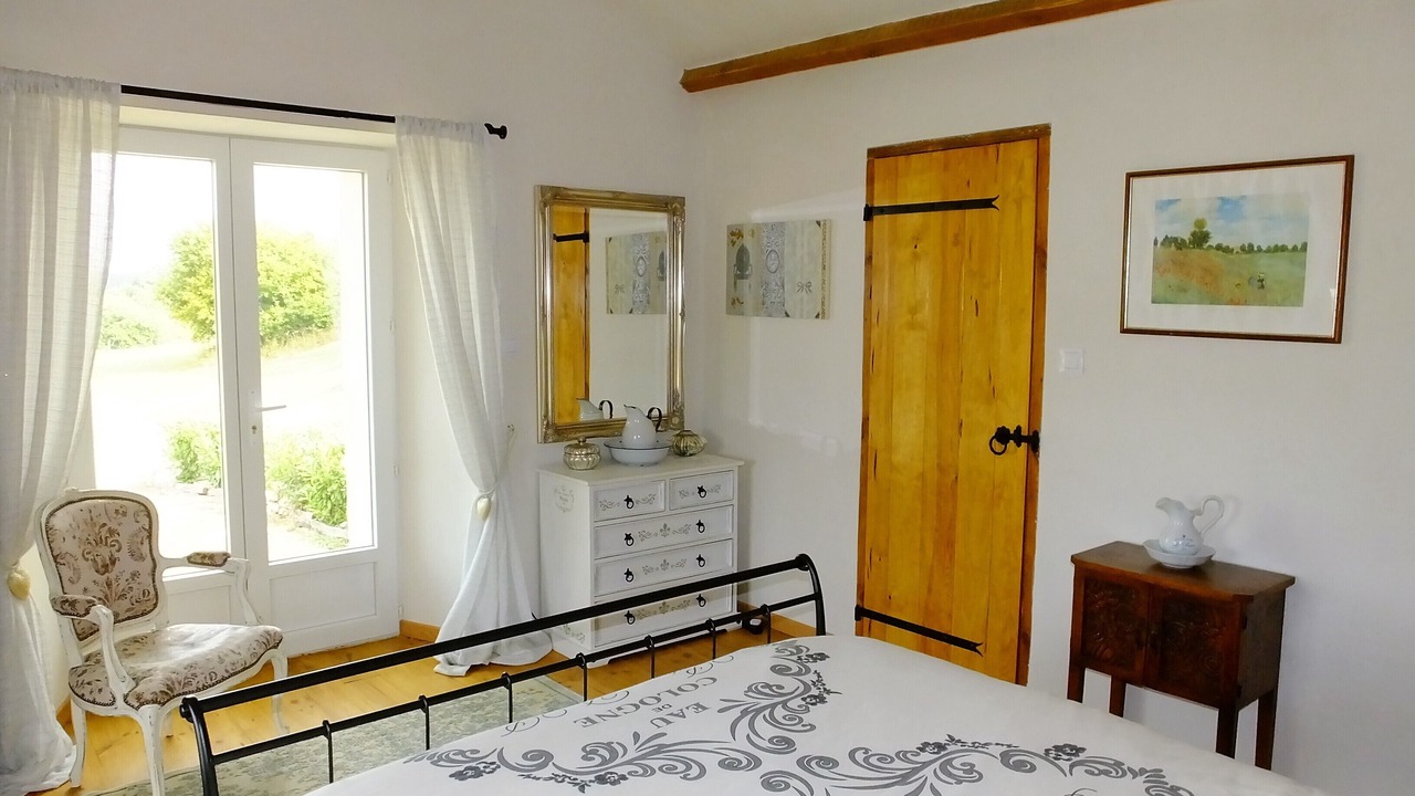 Photo of Bedroom in Montmoreau-Saint-Cybard