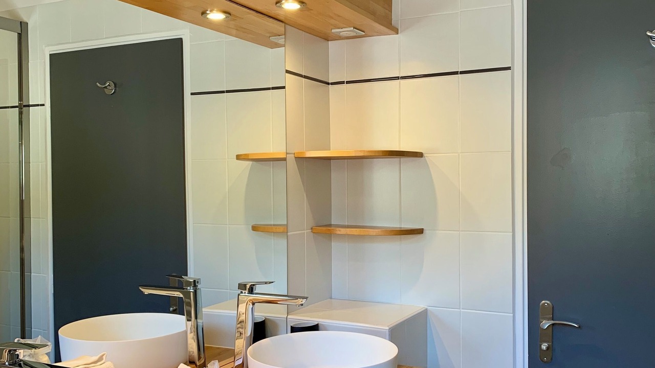 Photo of Bathroom in Le Bois-Plage-en-Re