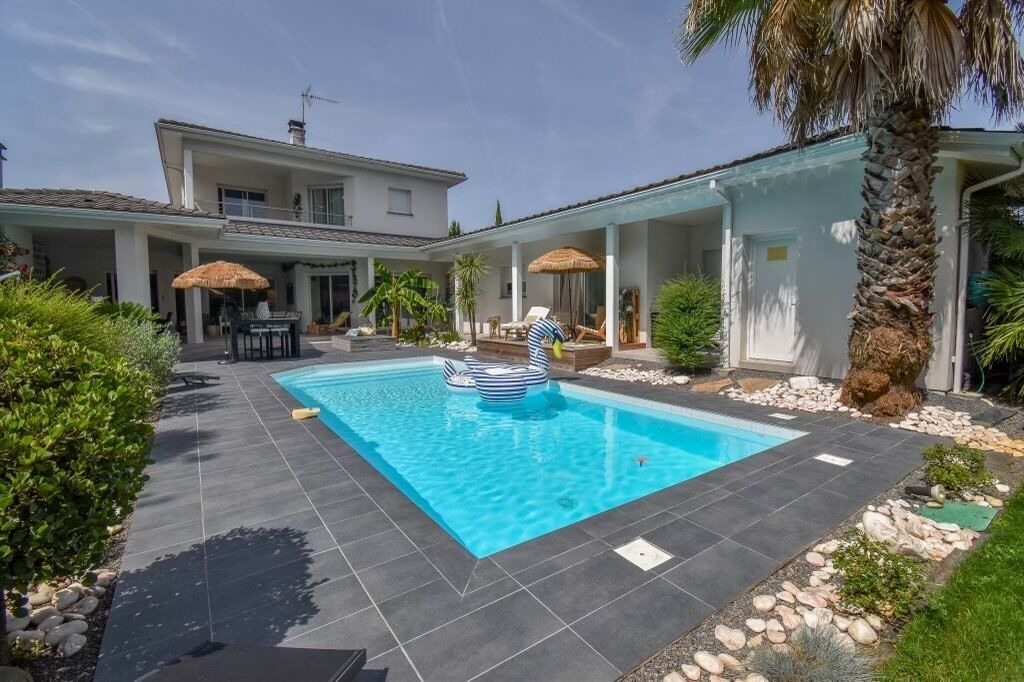Photo of Outdoor in Saint-Medard-en-Jalles