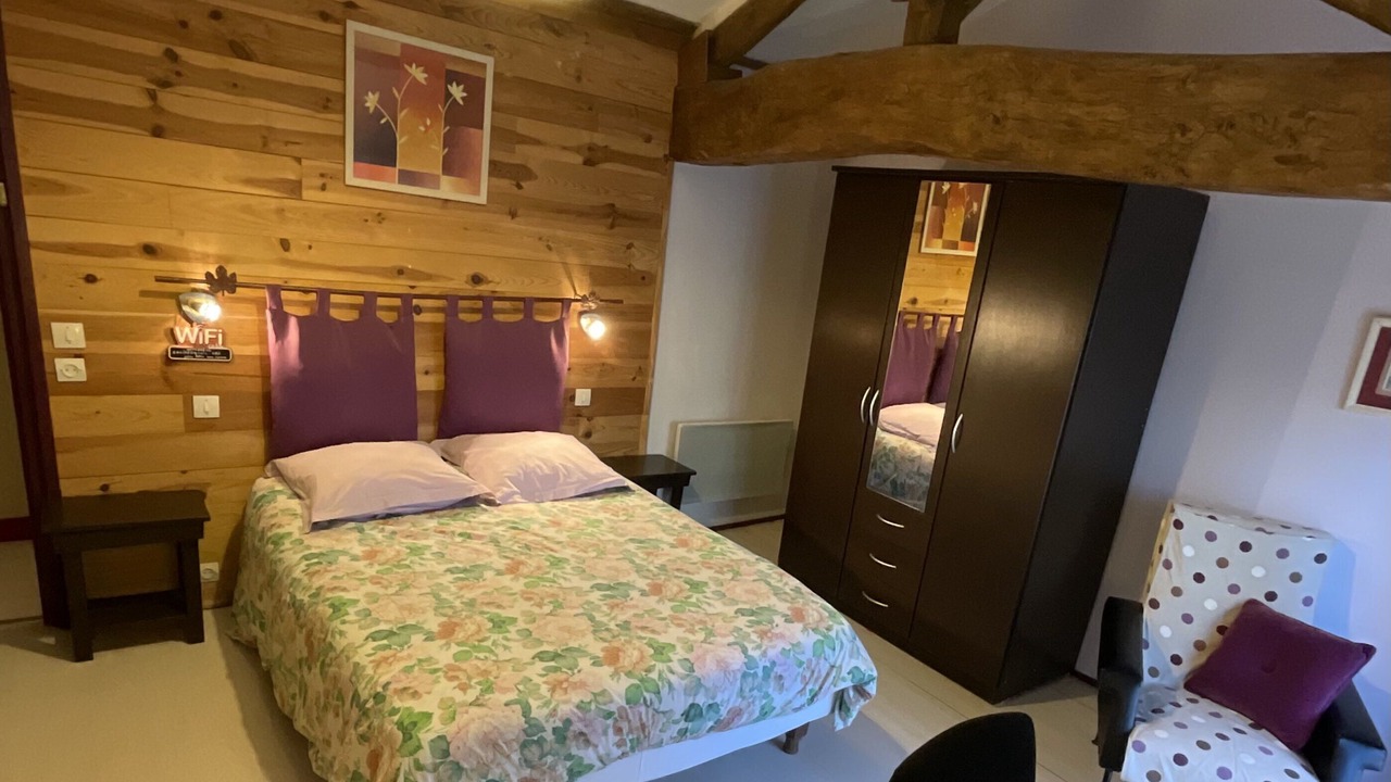 Photo of Bedroom in Saint-Jean-de-Sauves