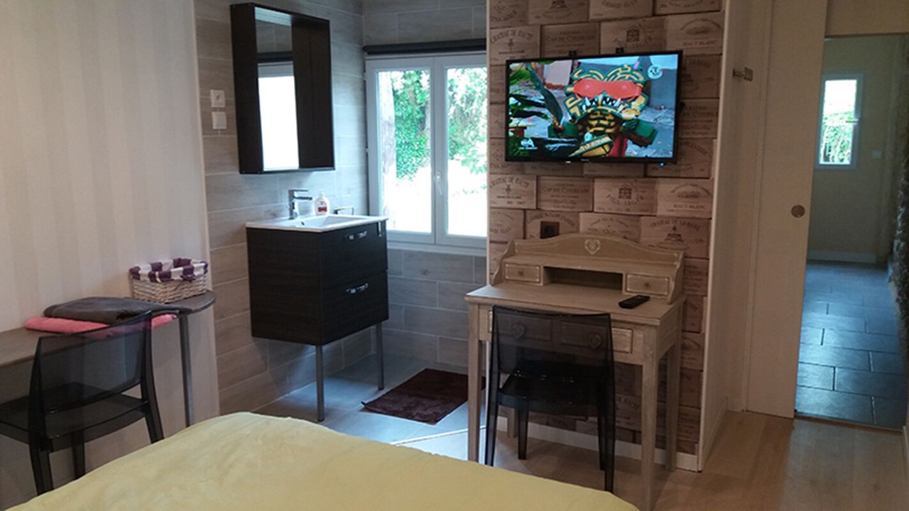 Photo of Bedroom in Gaillan-en-Medoc