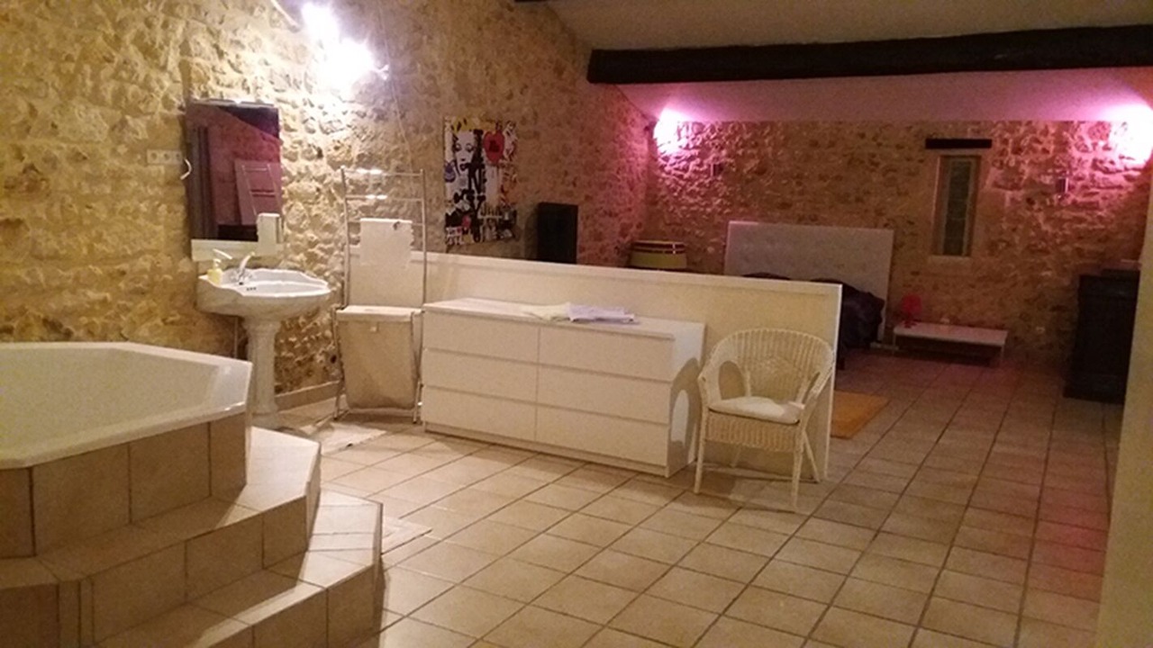 Photo of Bathroom in Gaillan-en-Medoc